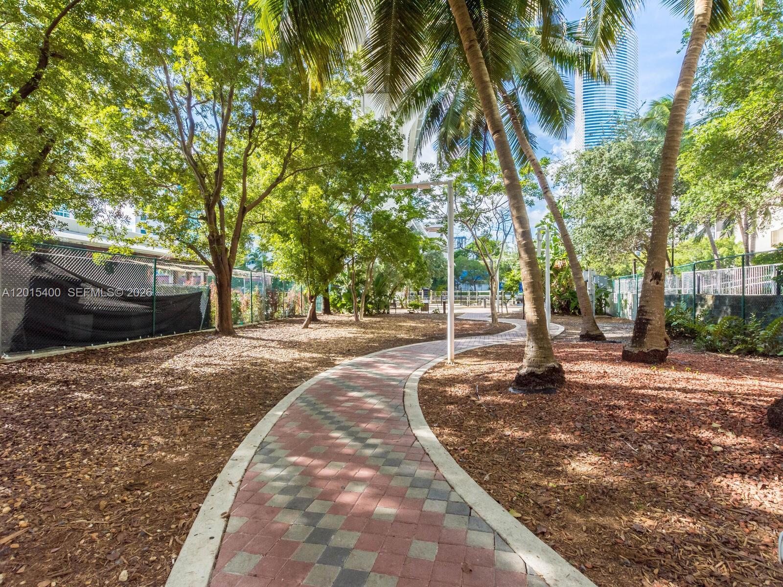 BRICKELL ON THE RIVER S T - Residential Lease