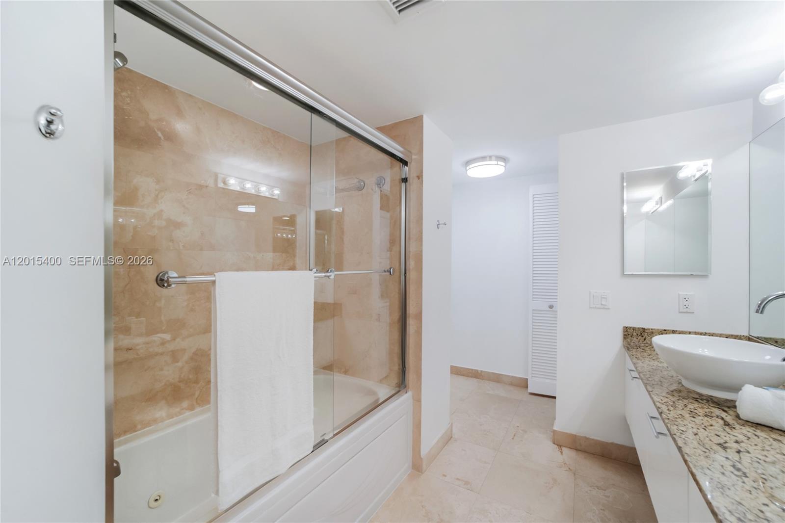 BRICKELL ON THE RIVER S T - Residential Lease