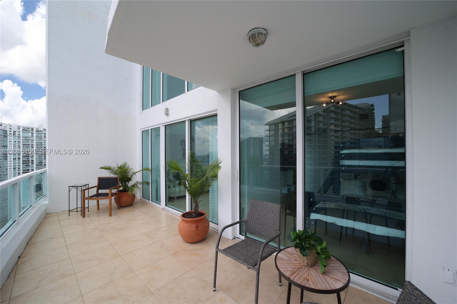 41 SE 5th St 2410