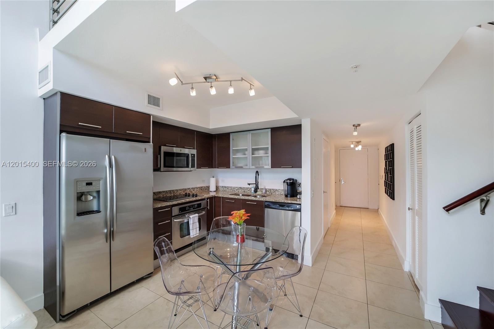 BRICKELL ON THE RIVER S T - Residential Lease