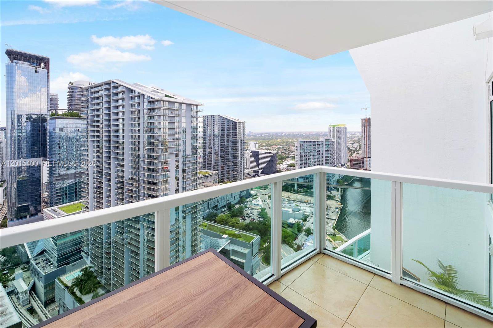 BRICKELL ON THE RIVER S T - Residential Lease