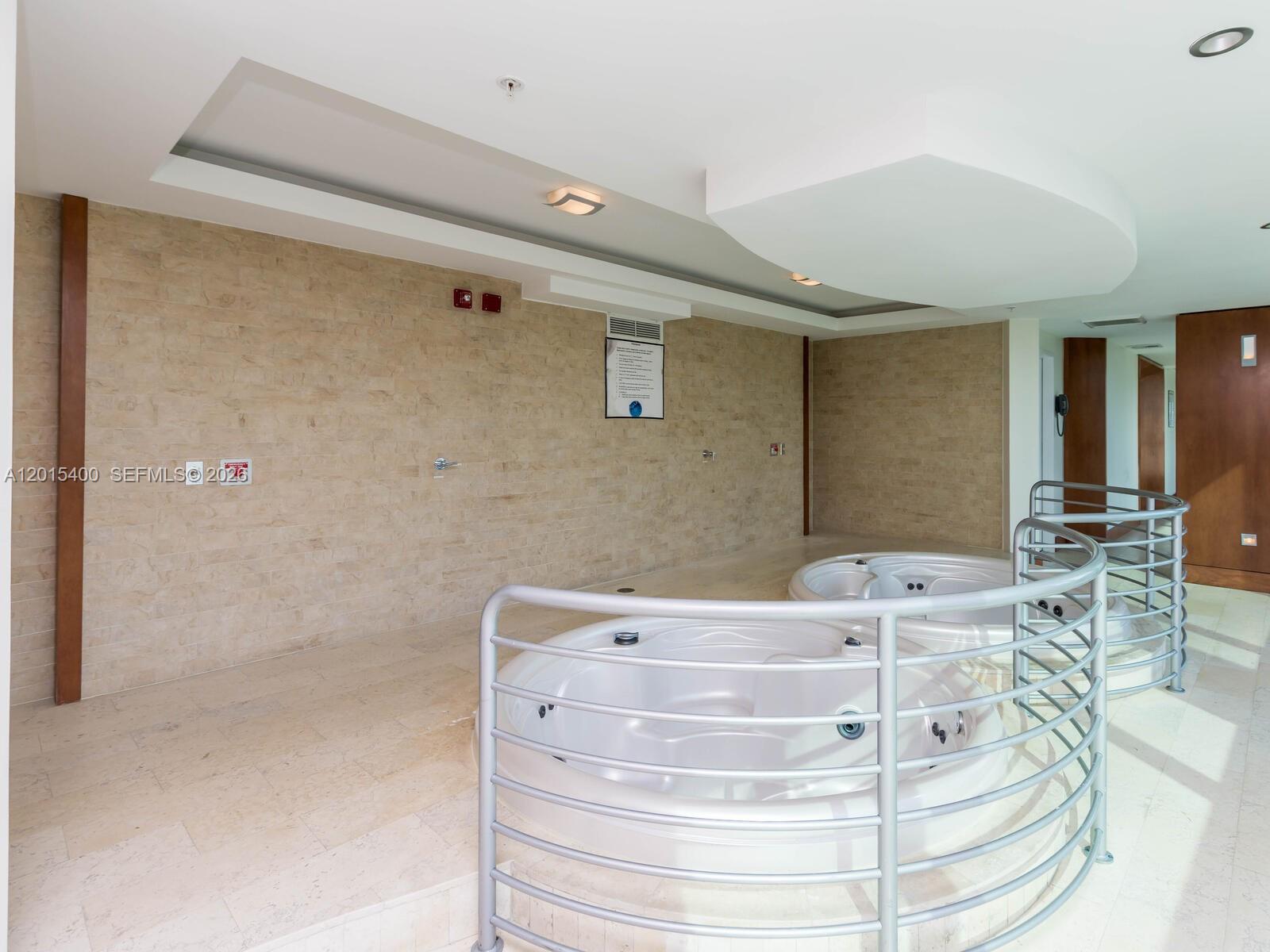 BRICKELL ON THE RIVER S T - Residential Lease