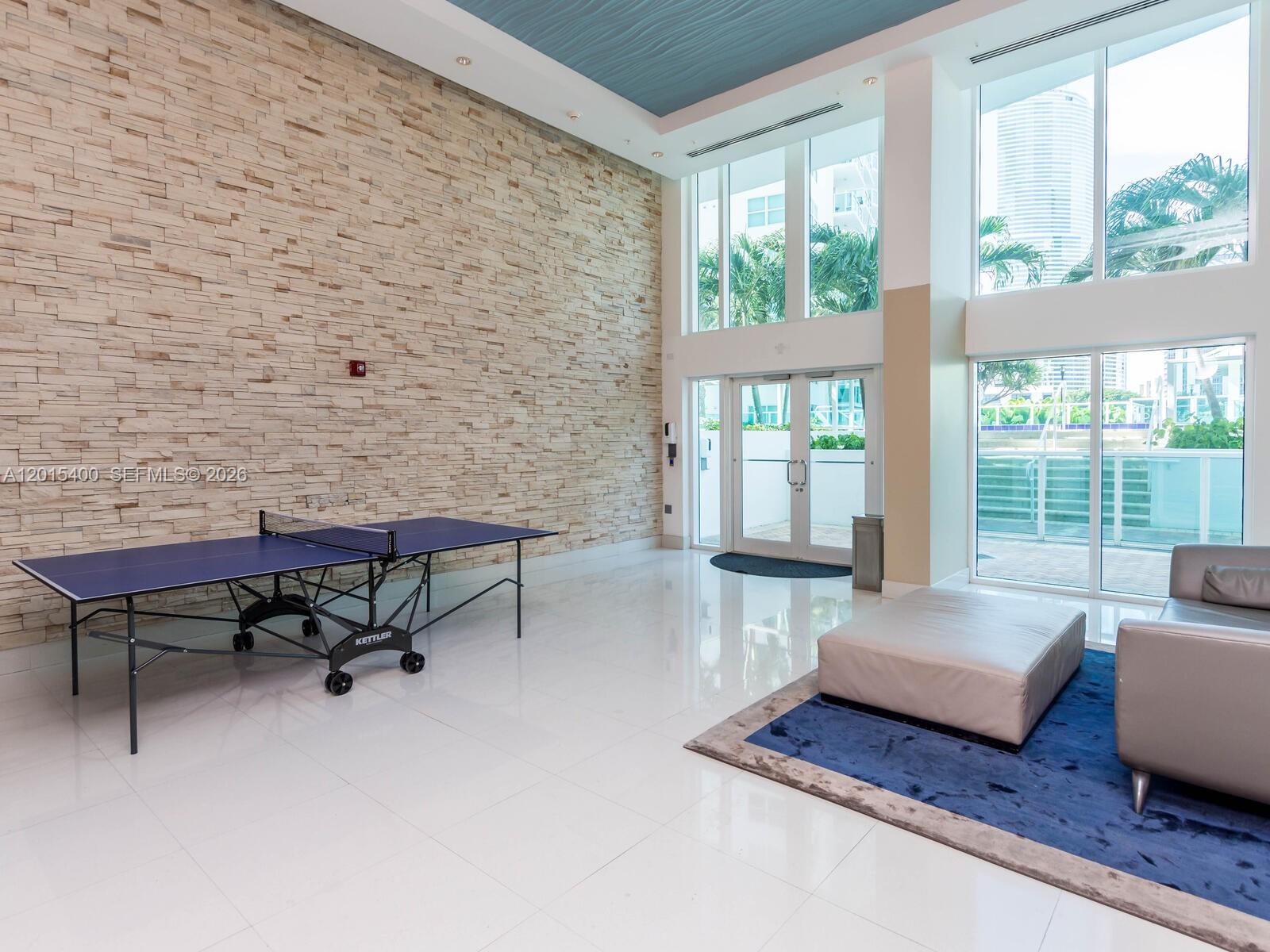 BRICKELL ON THE RIVER S T - Residential Lease