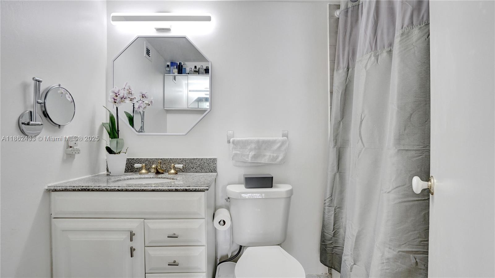 BAYVIEW TERR CONDO - Residential