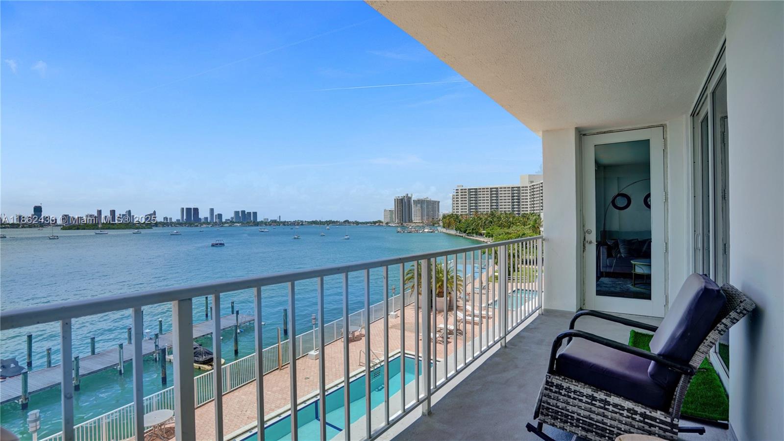1228 West Ave 201
