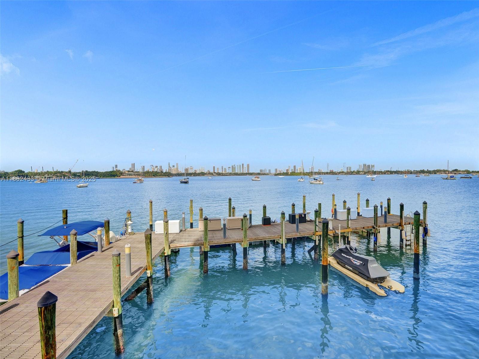 BAYVIEW TERR CONDO - Residential