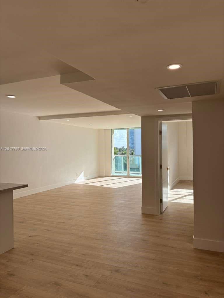 OCEANVIEW BUILDING A COND - Residential