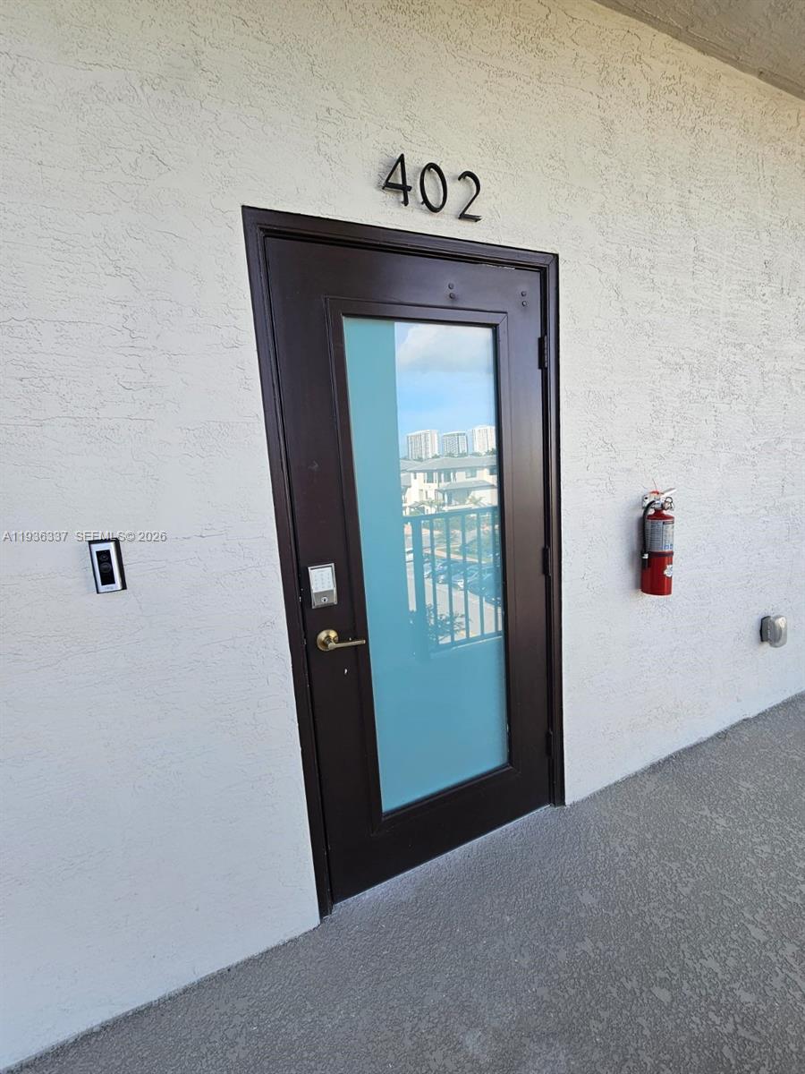 DOWNTOWN DORAL SOUTH PHAS - Residential