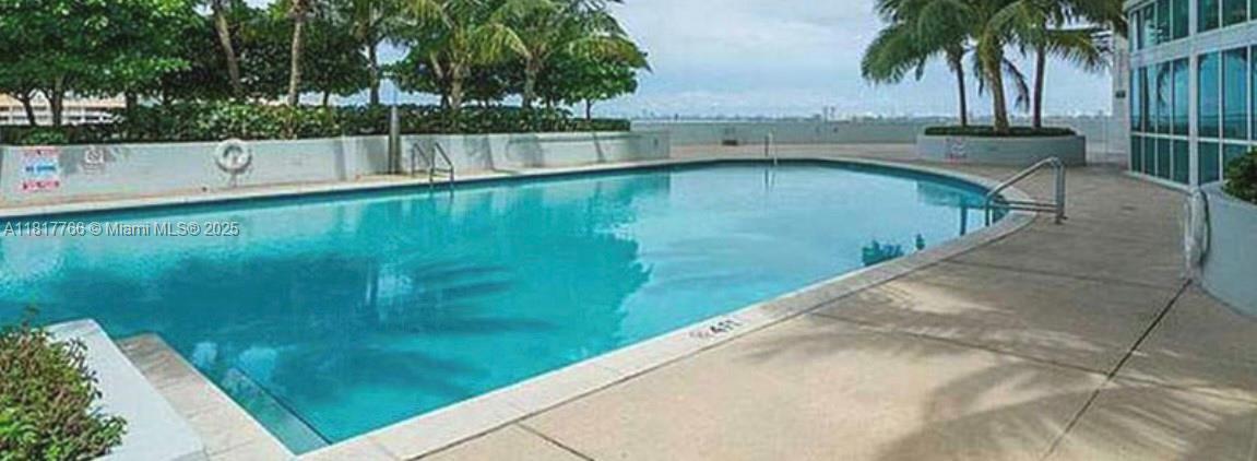 QUANTUM ON THE BAY CONDO - Residential