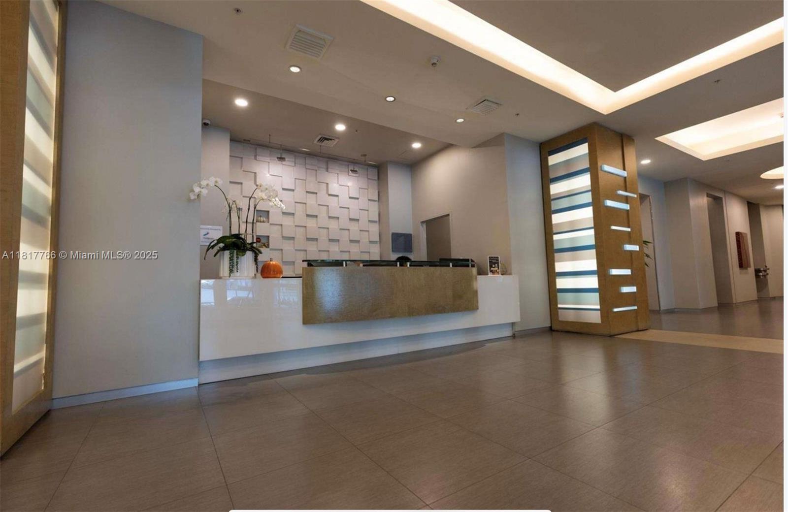 QUANTUM ON THE BAY CONDO - Residential