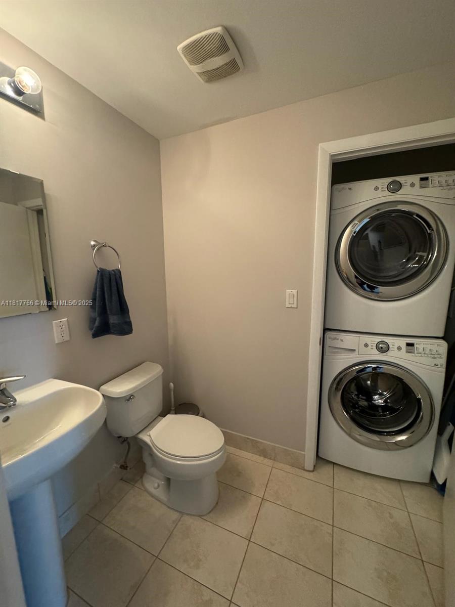 QUANTUM ON THE BAY CONDO - Residential