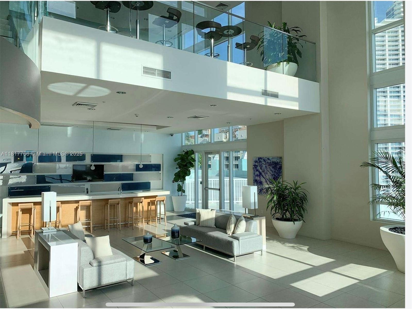 QUANTUM ON THE BAY CONDO - Residential