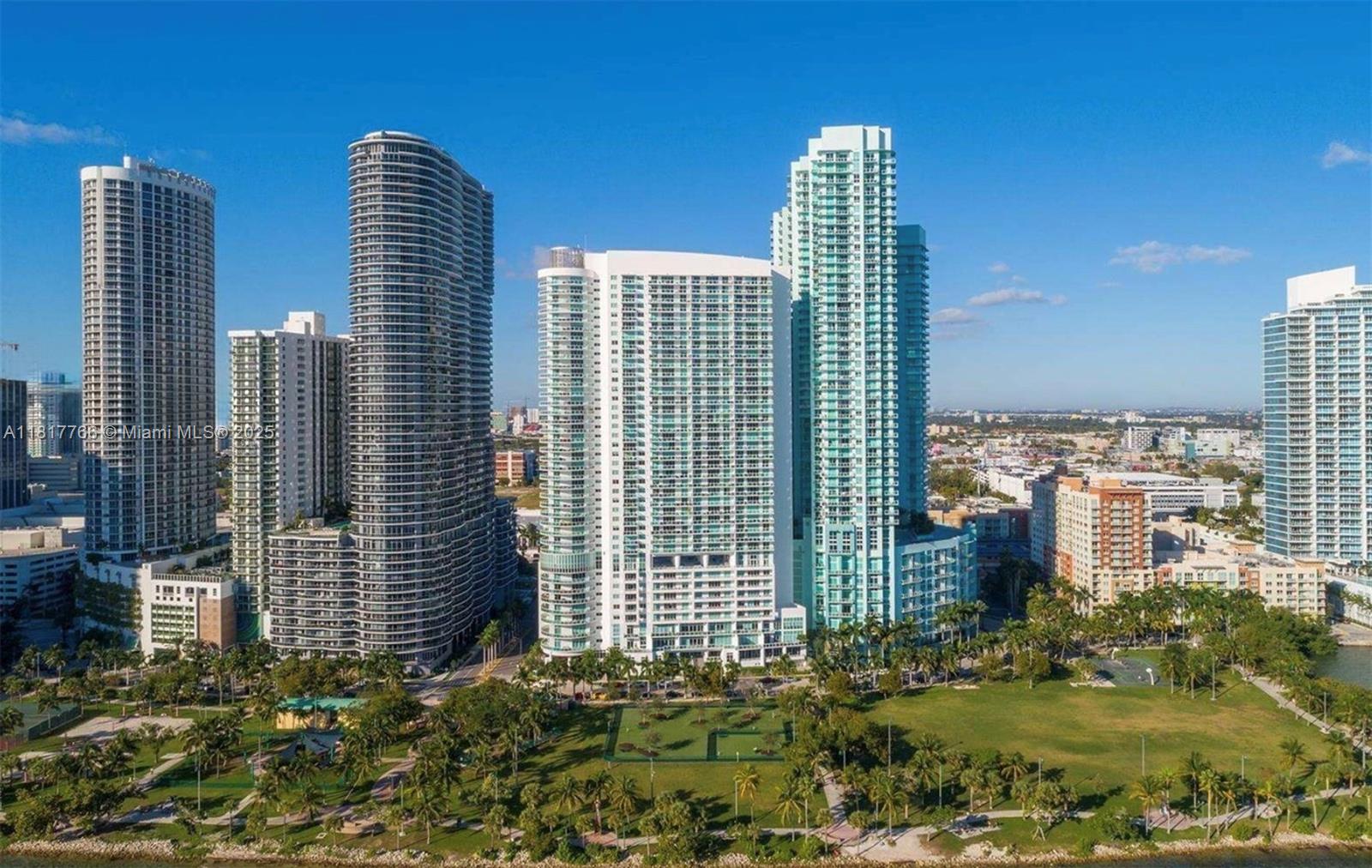 QUANTUM ON THE BAY CONDO - Residential