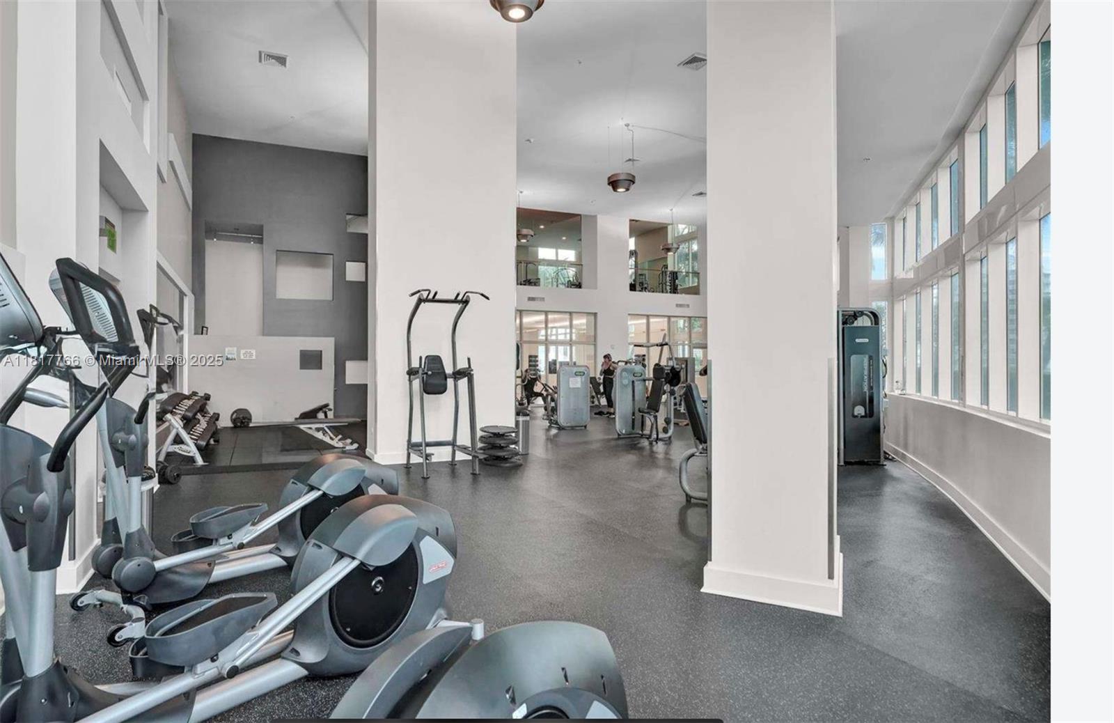 QUANTUM ON THE BAY CONDO - Residential