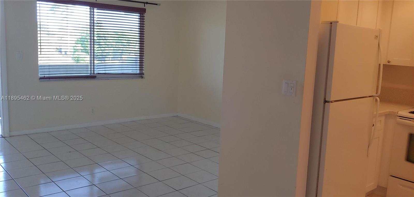 CORAL POINT CONDOMINIUM - Residential