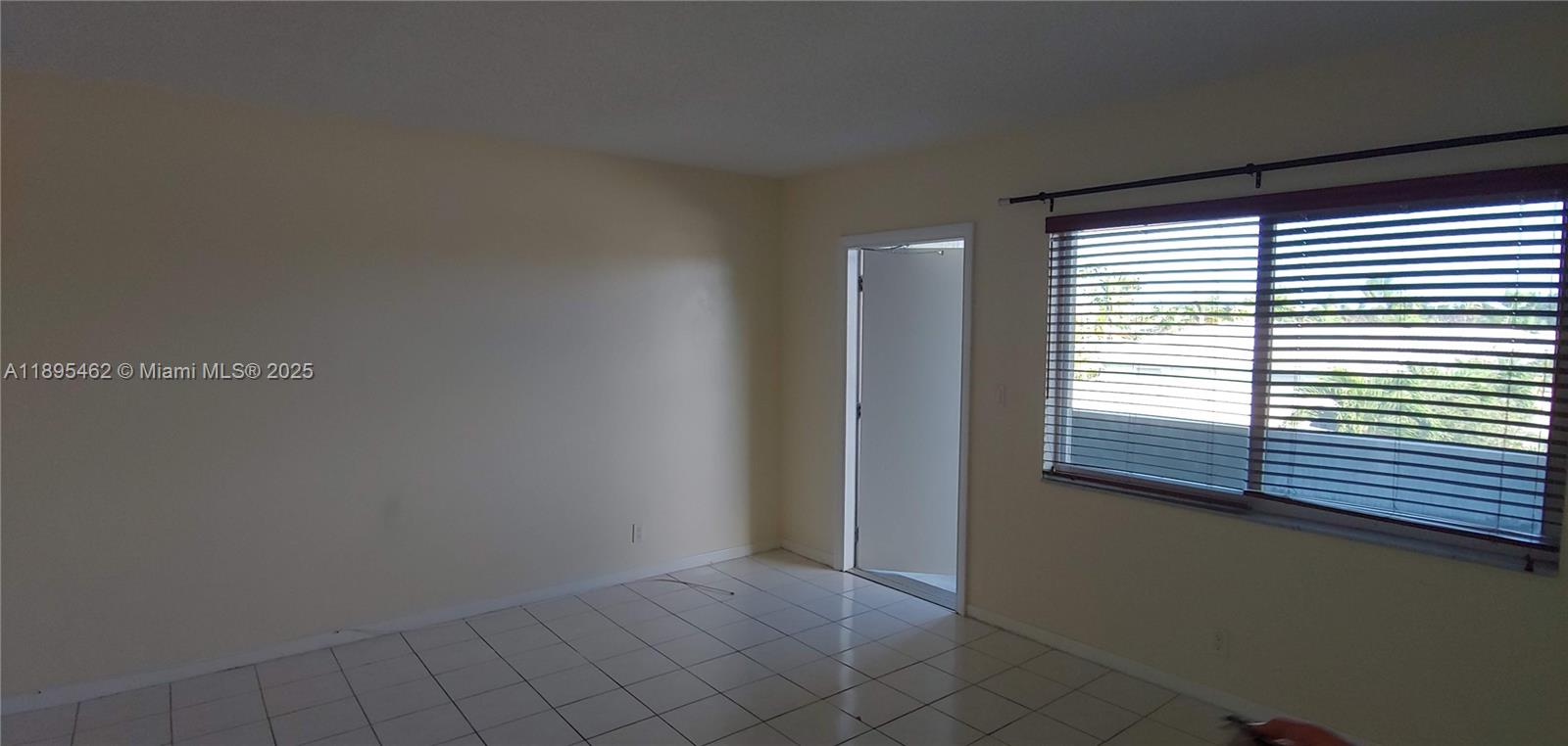 CORAL POINT CONDOMINIUM - Residential