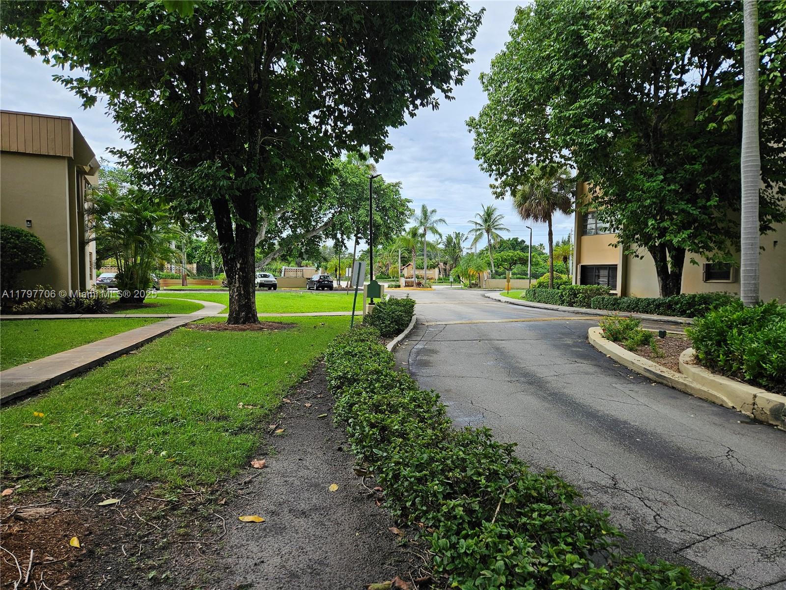 10403 N Kendall Dr A109