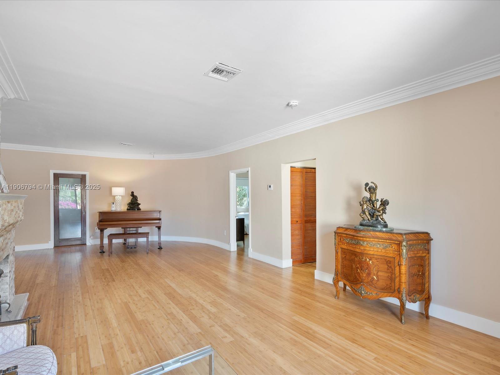 ALTOS DEL MAR NO 6 - Residential