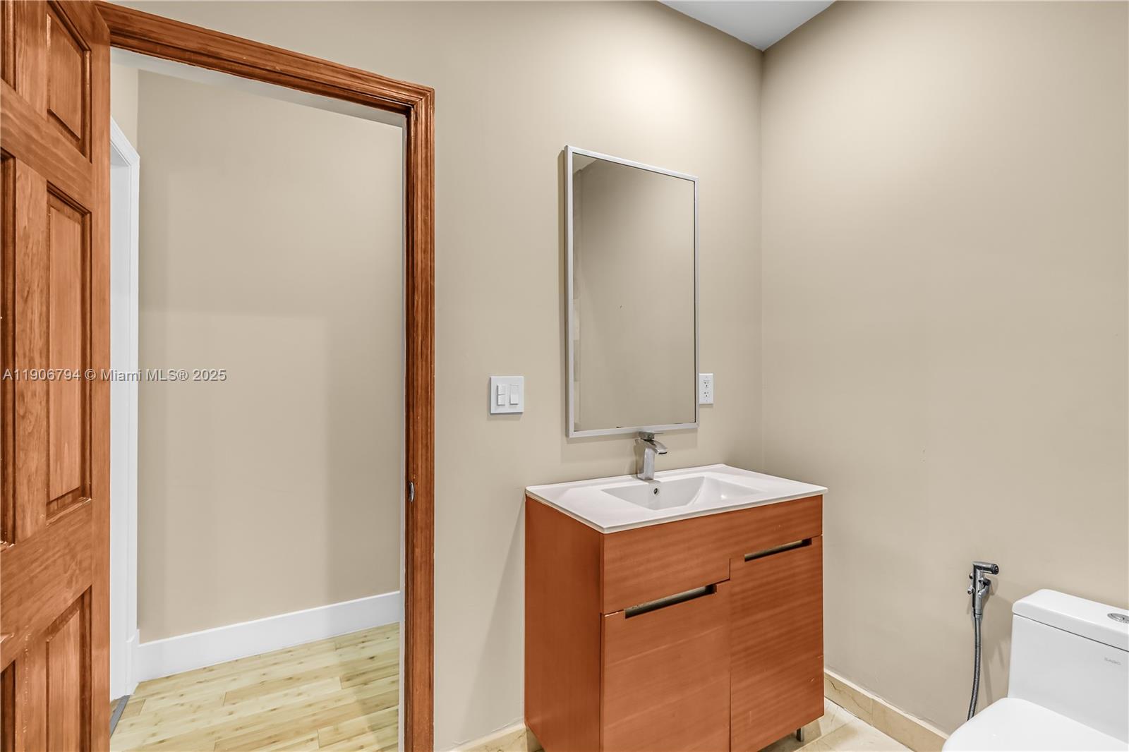 ALTOS DEL MAR NO 6 - Residential