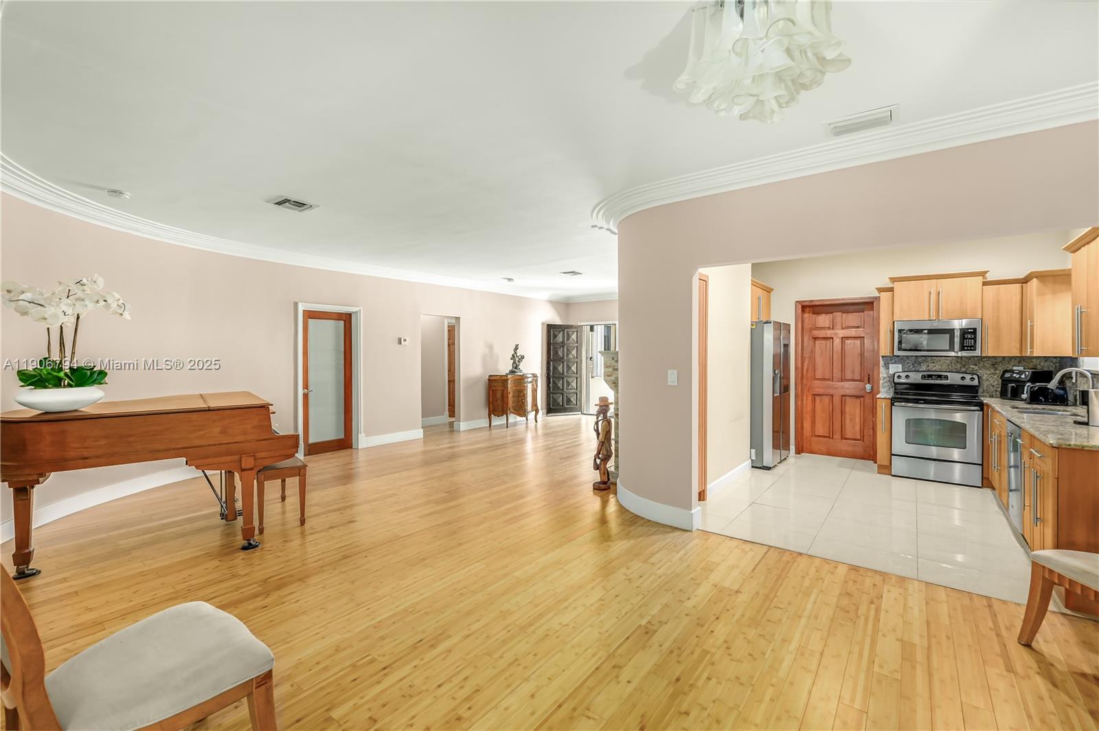 ALTOS DEL MAR NO 6 - Residential