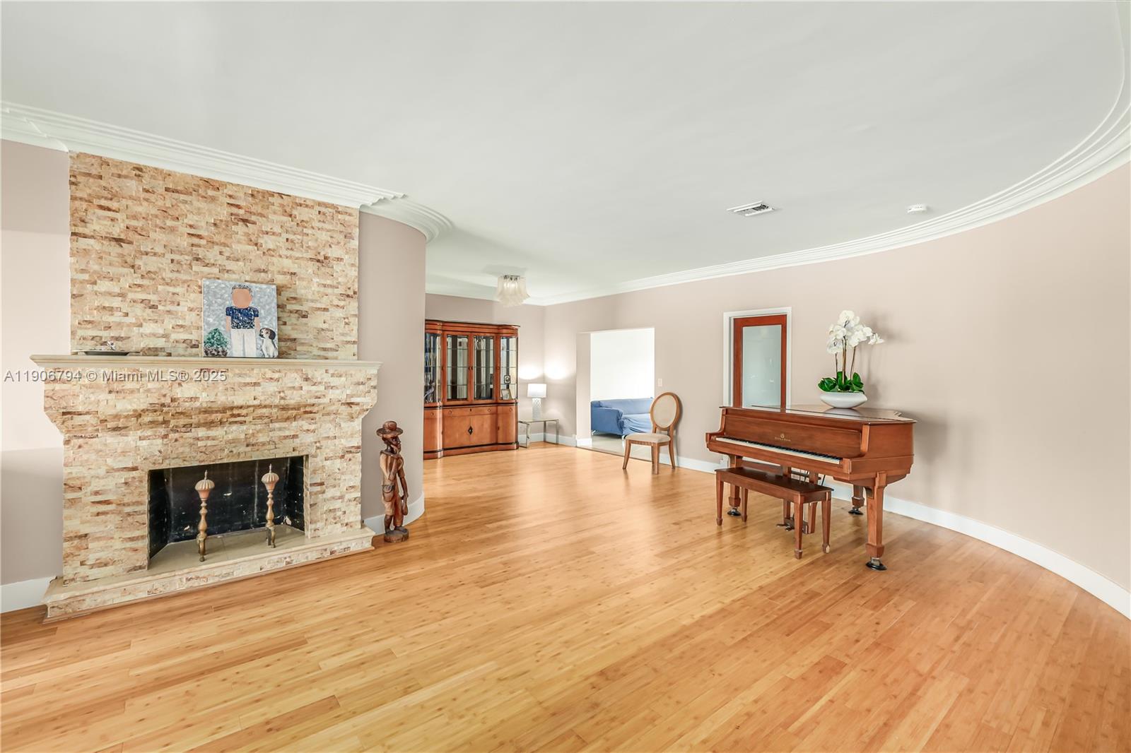 ALTOS DEL MAR NO 6 - Residential