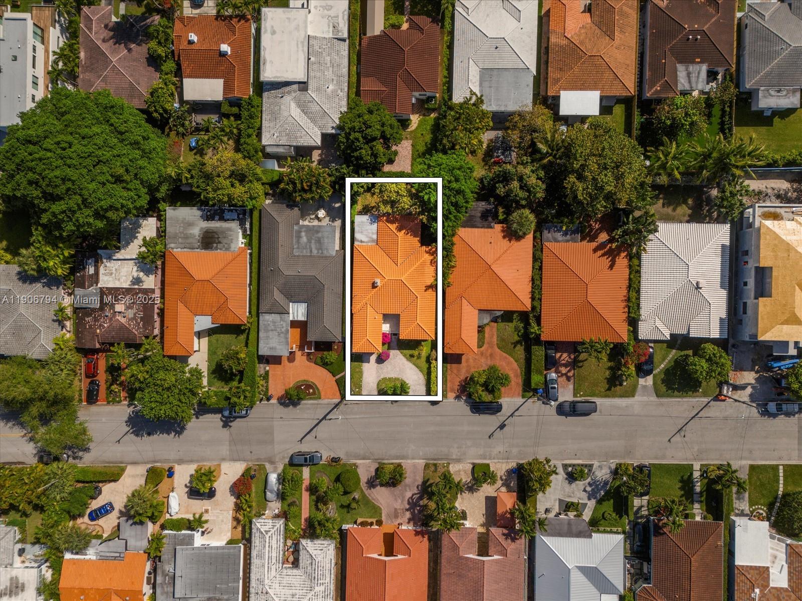 ALTOS DEL MAR NO 6 - Residential