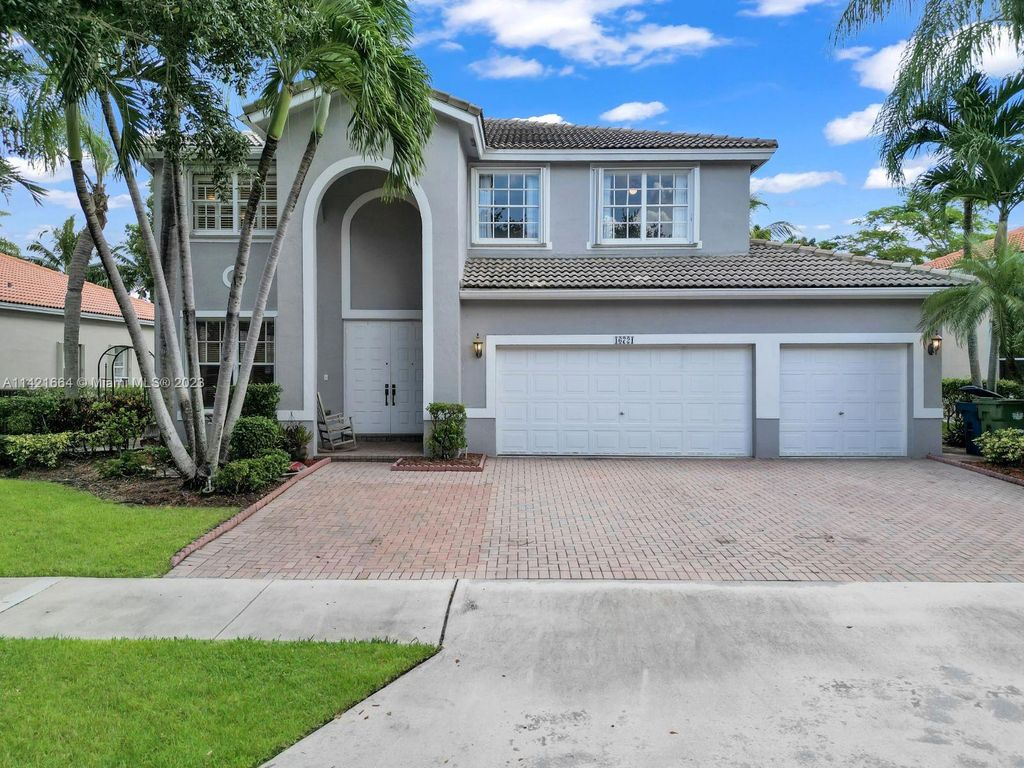 Photo of Weston, FL 33331 (MLS # A11421664)