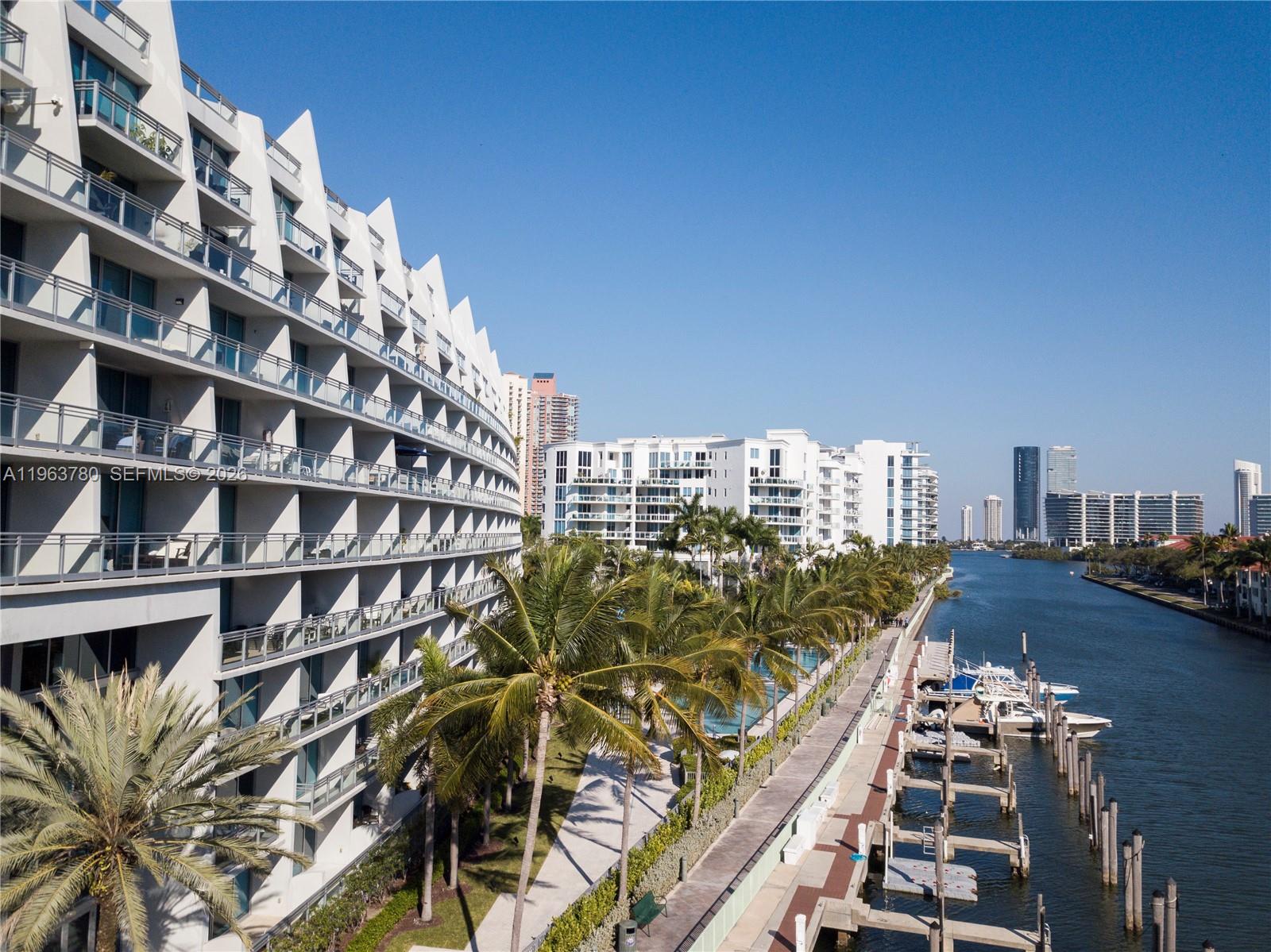 2950 NE 188th St 349