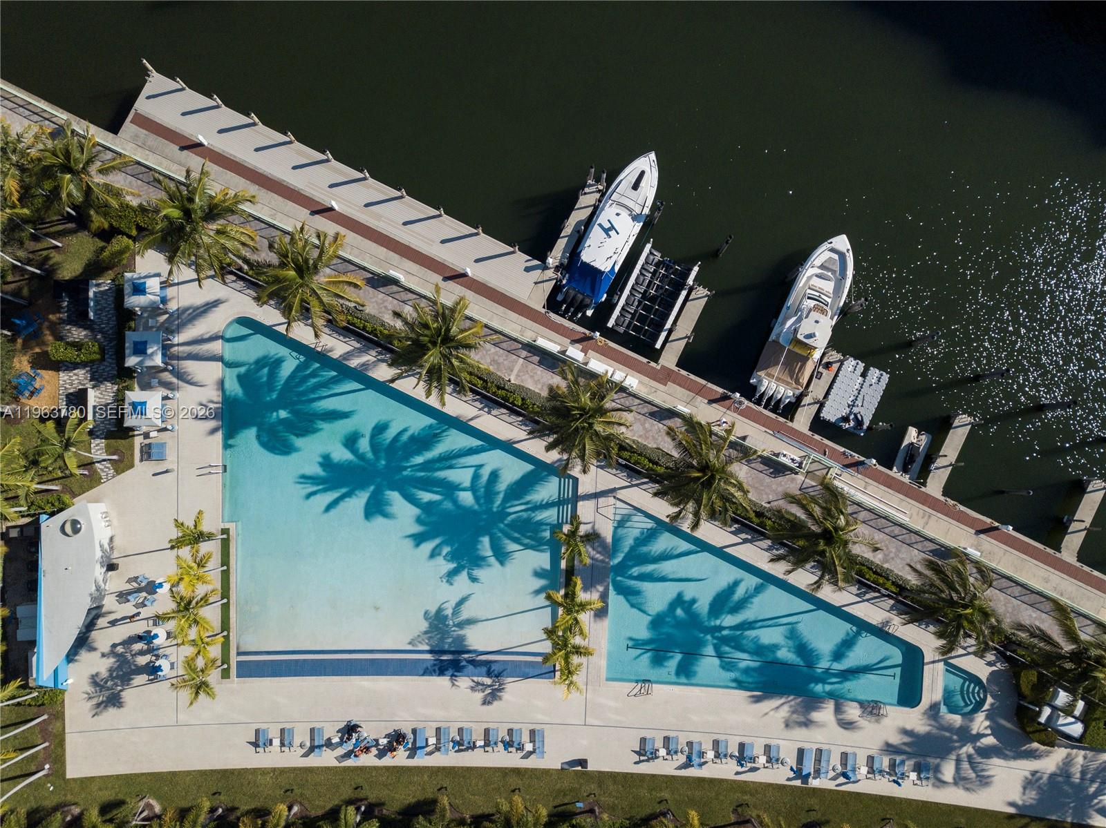 ARTECH RESIDENCES AT AVEN - Residential