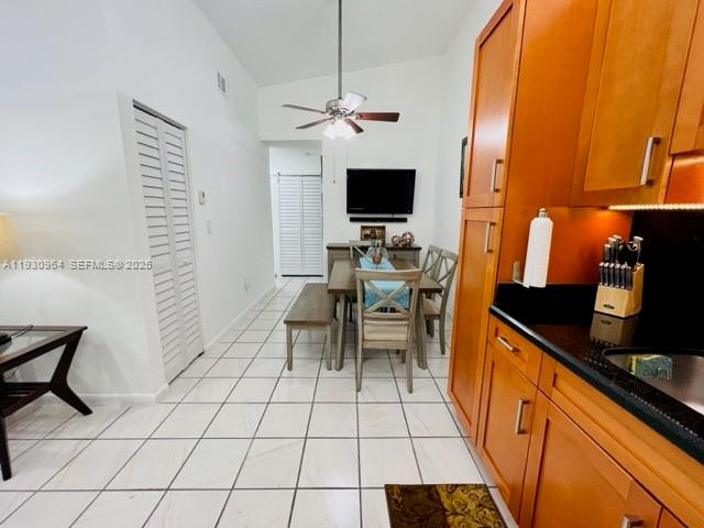 HIGHLANDS AT KENDALL LKS - Residential Lease