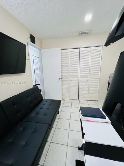 HIGHLANDS AT KENDALL LKS - Residential Lease