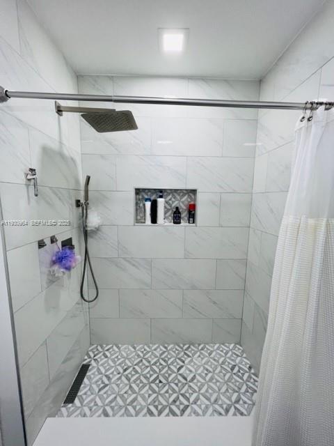 HIGHLANDS AT KENDALL LKS - Residential Lease