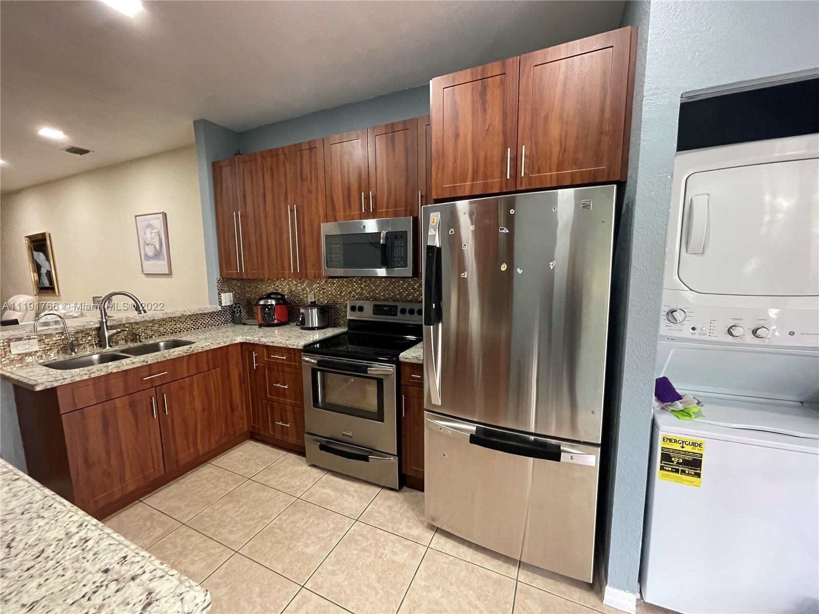 MOWRY VILLAS - Residential