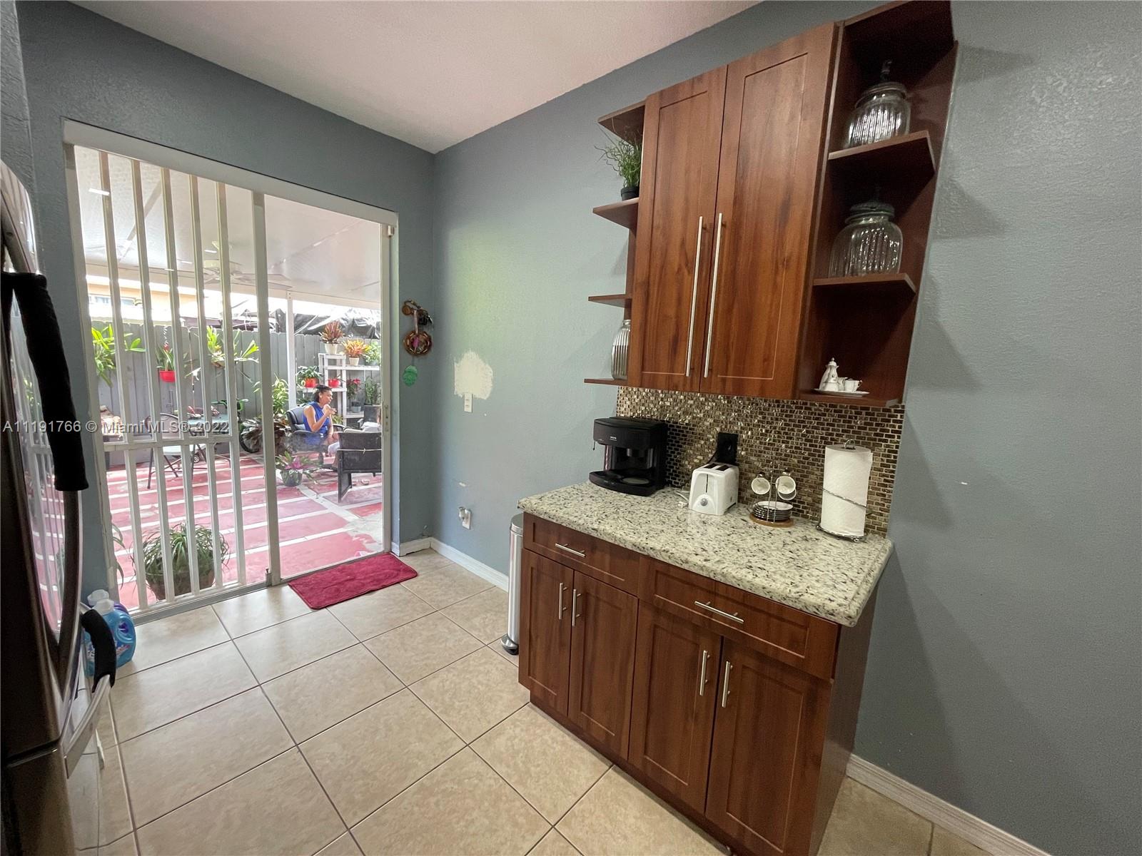 MOWRY VILLAS - Residential