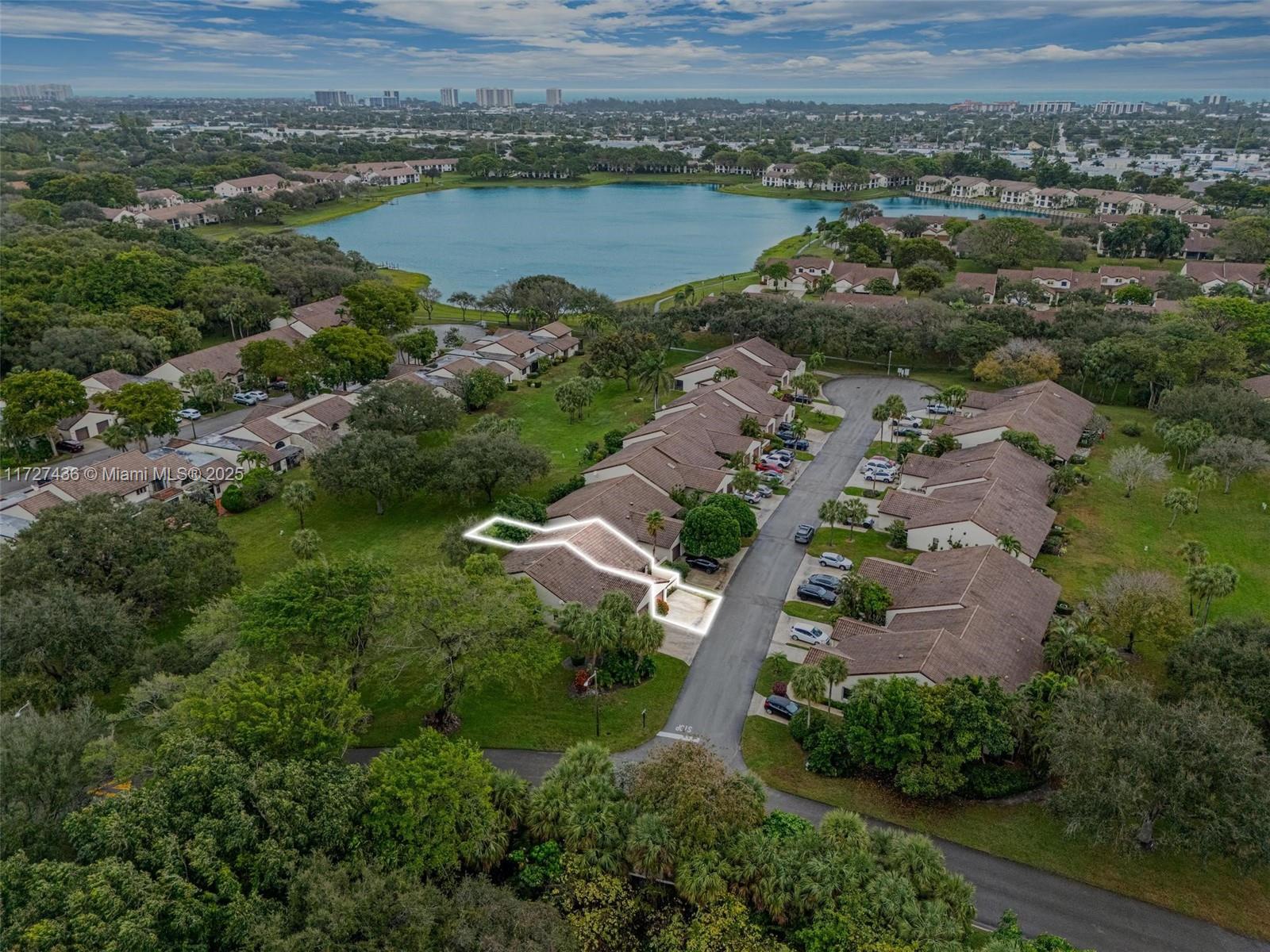 WINDWOOD UNIT I - Residential Lease