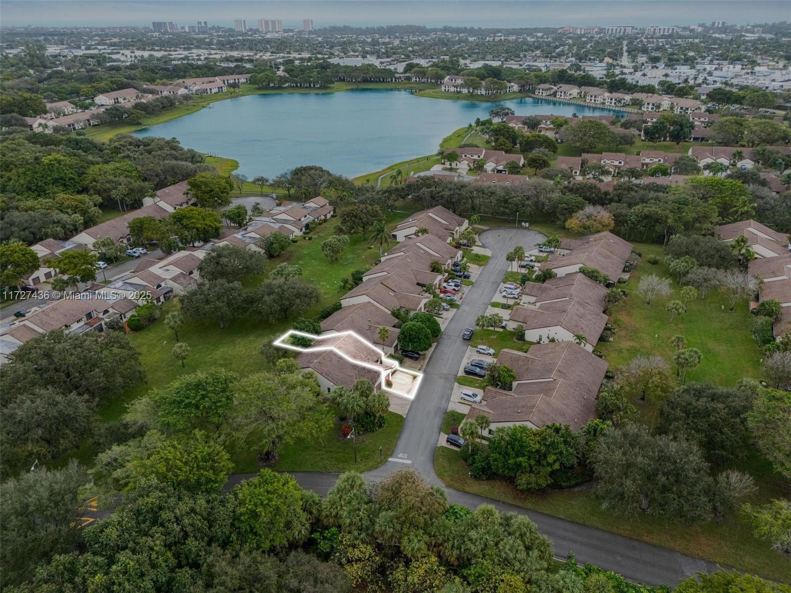 WINDWOOD UNIT I - Residential Lease