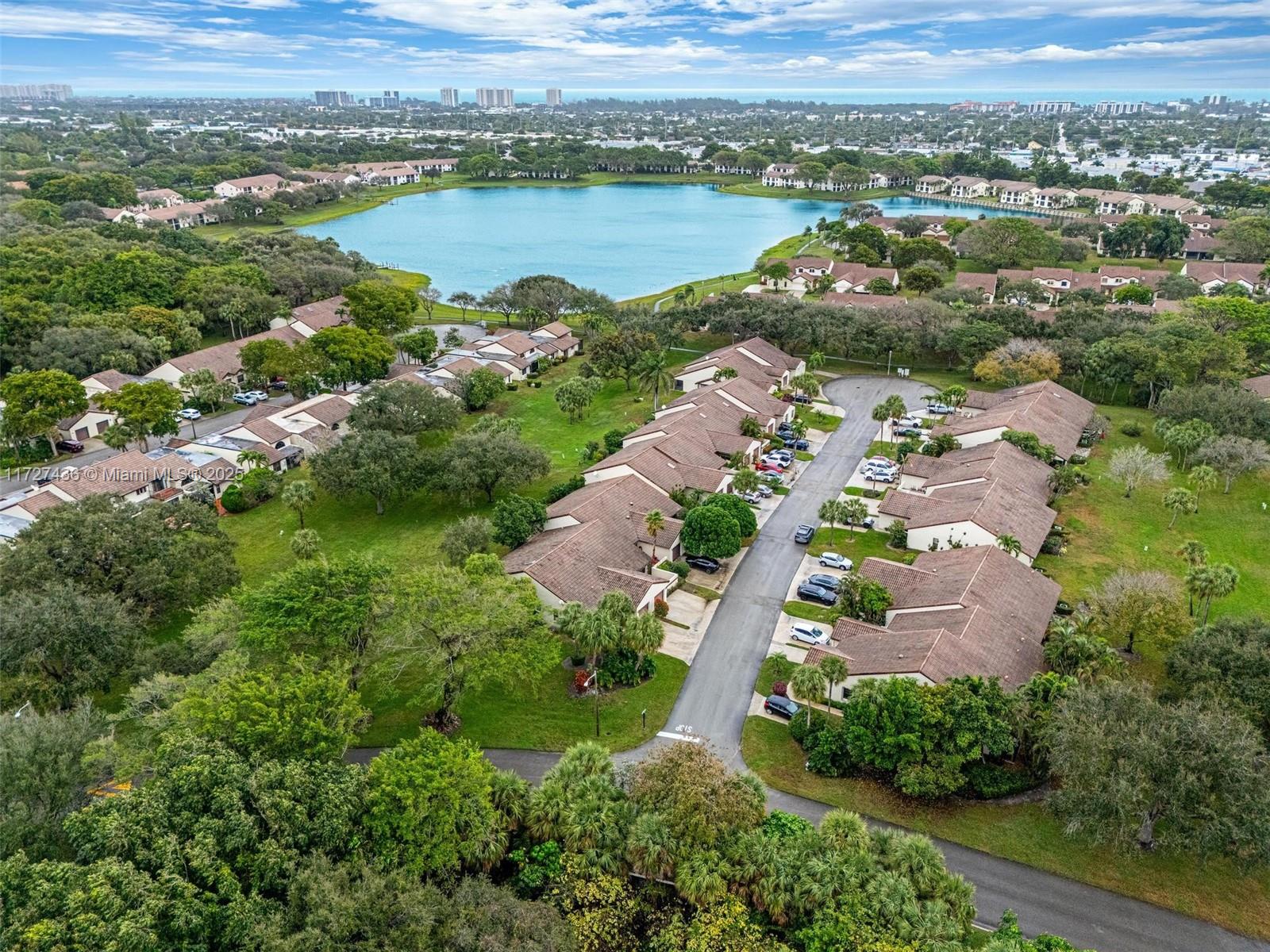 WINDWOOD UNIT I - Residential Lease