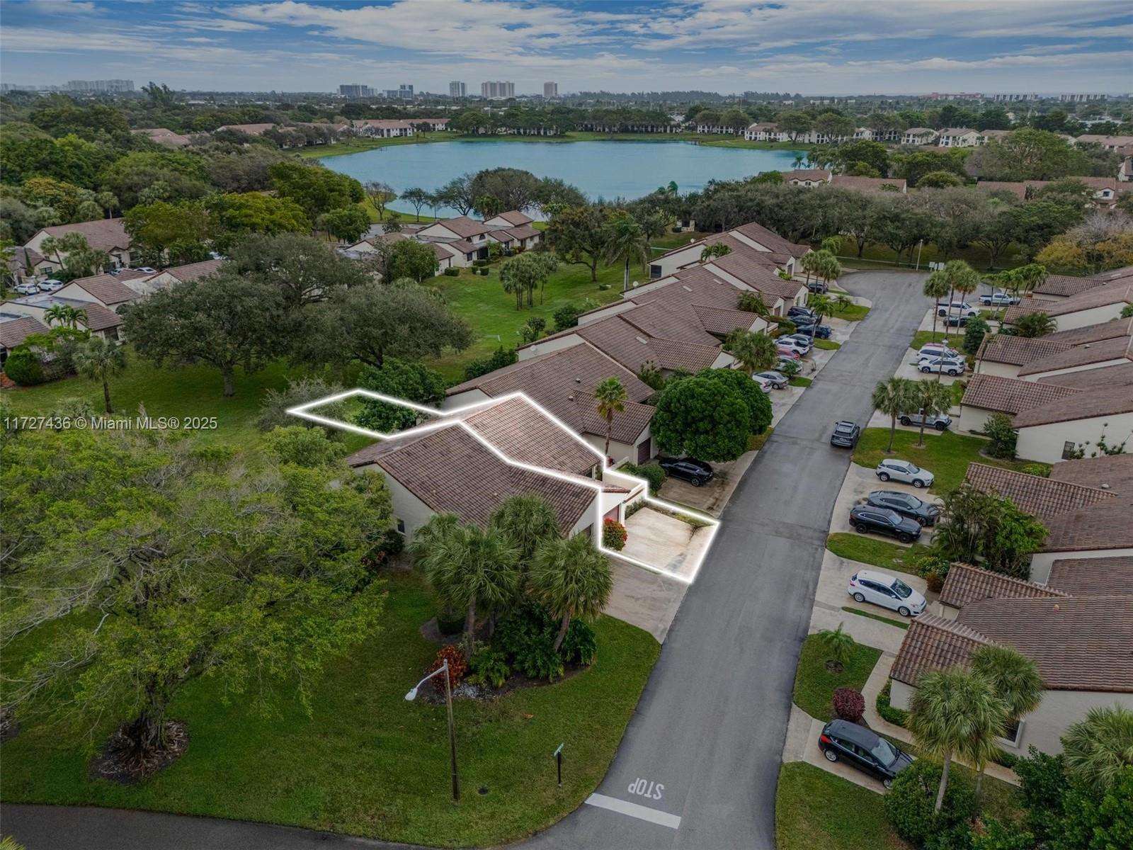 WINDWOOD UNIT I - Residential Lease