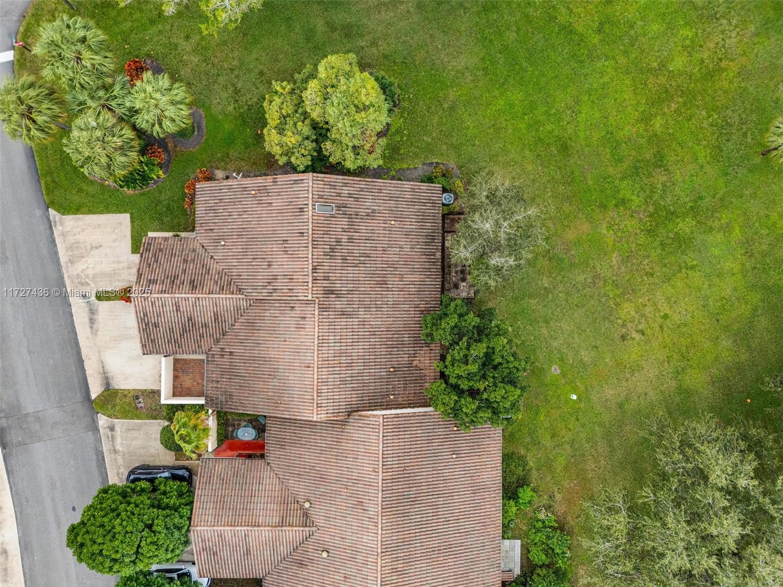 WINDWOOD UNIT I - Residential Lease