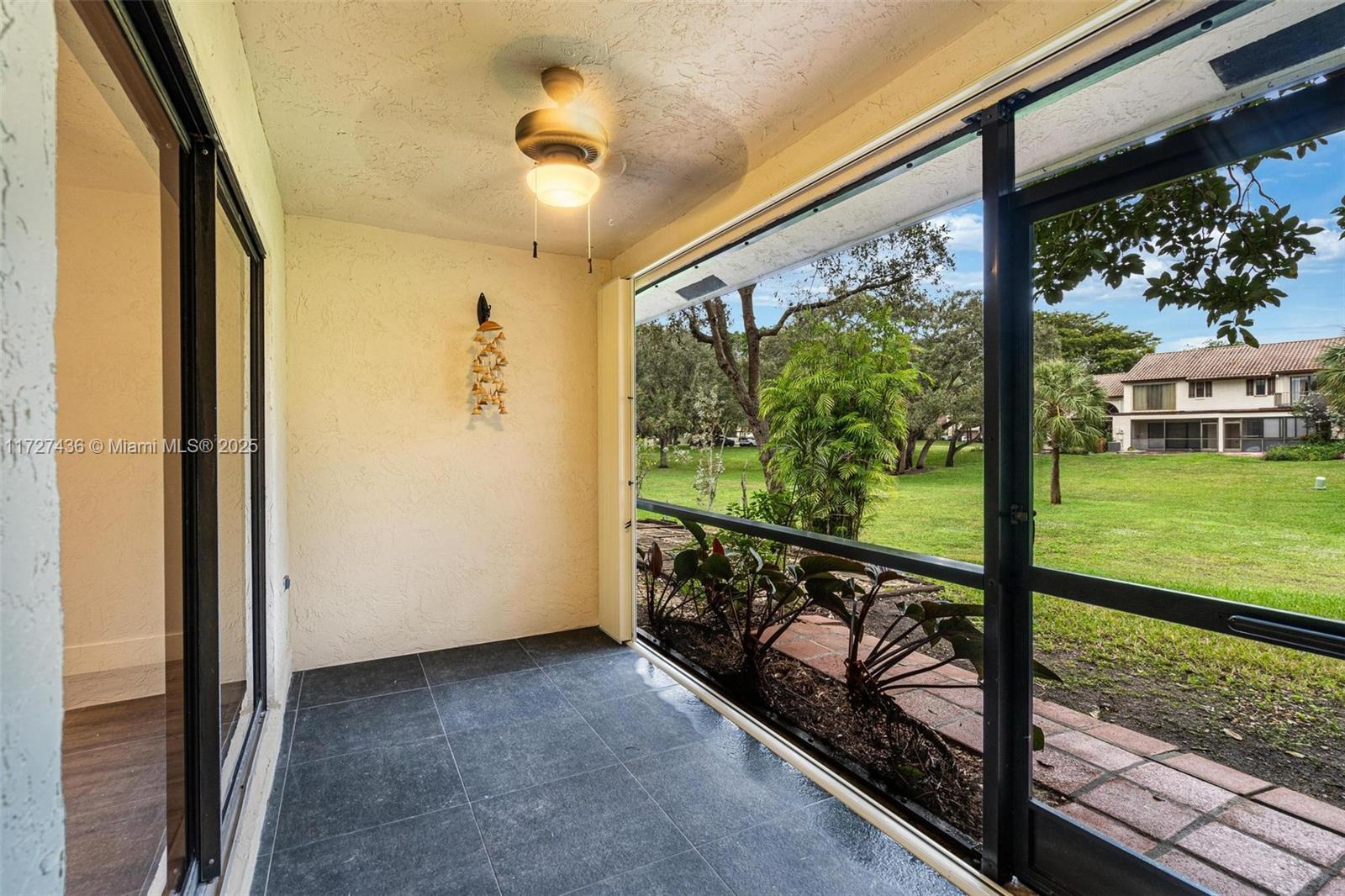 WINDWOOD UNIT I - Residential Lease