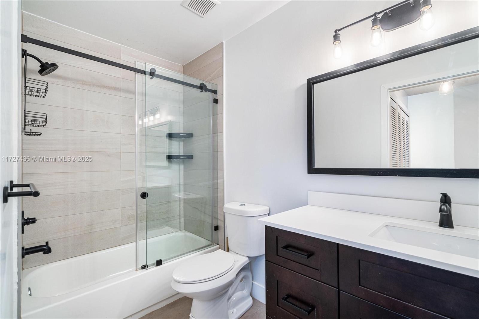 WINDWOOD UNIT I - Residential Lease