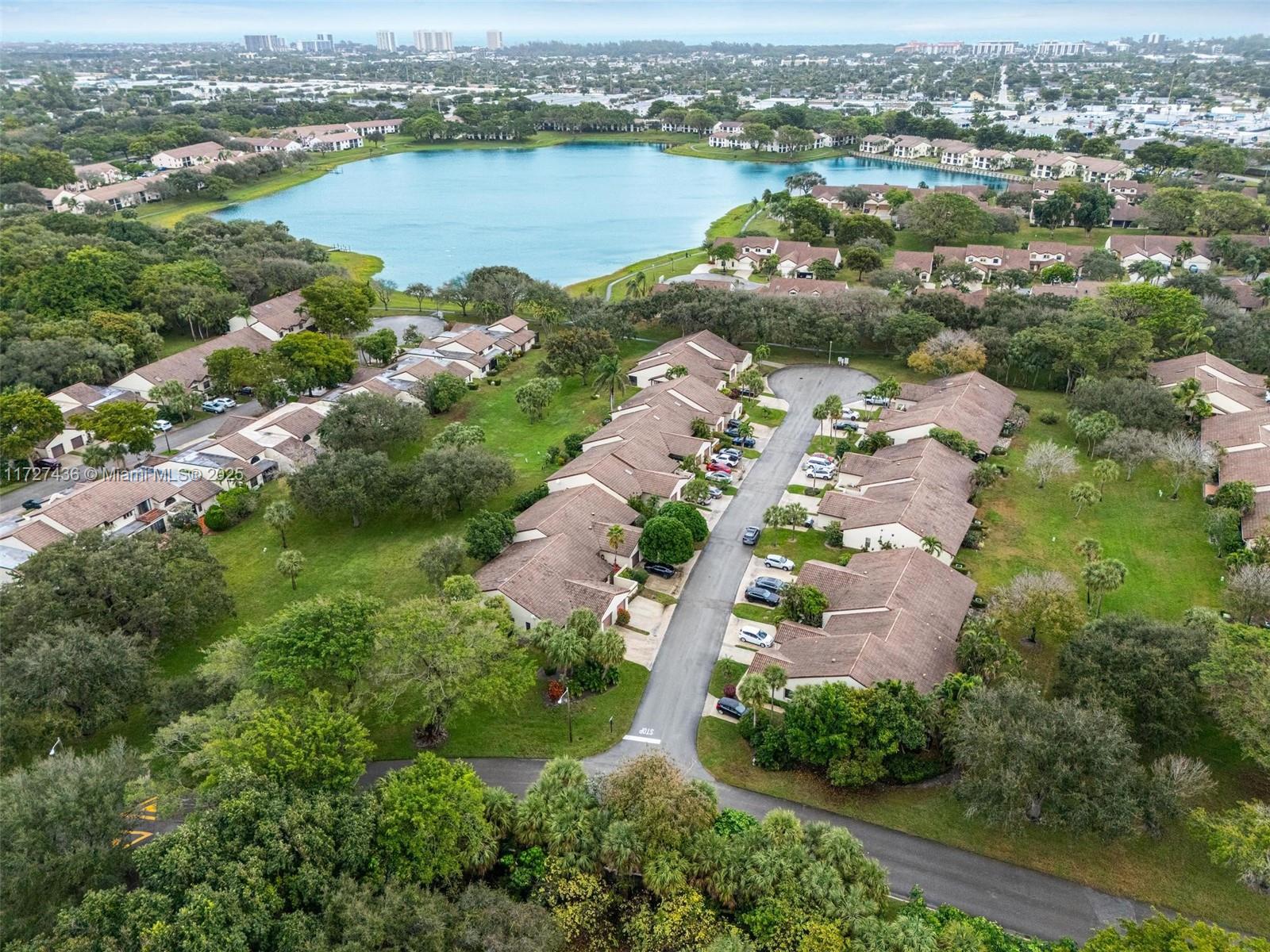 WINDWOOD UNIT I - Residential Lease