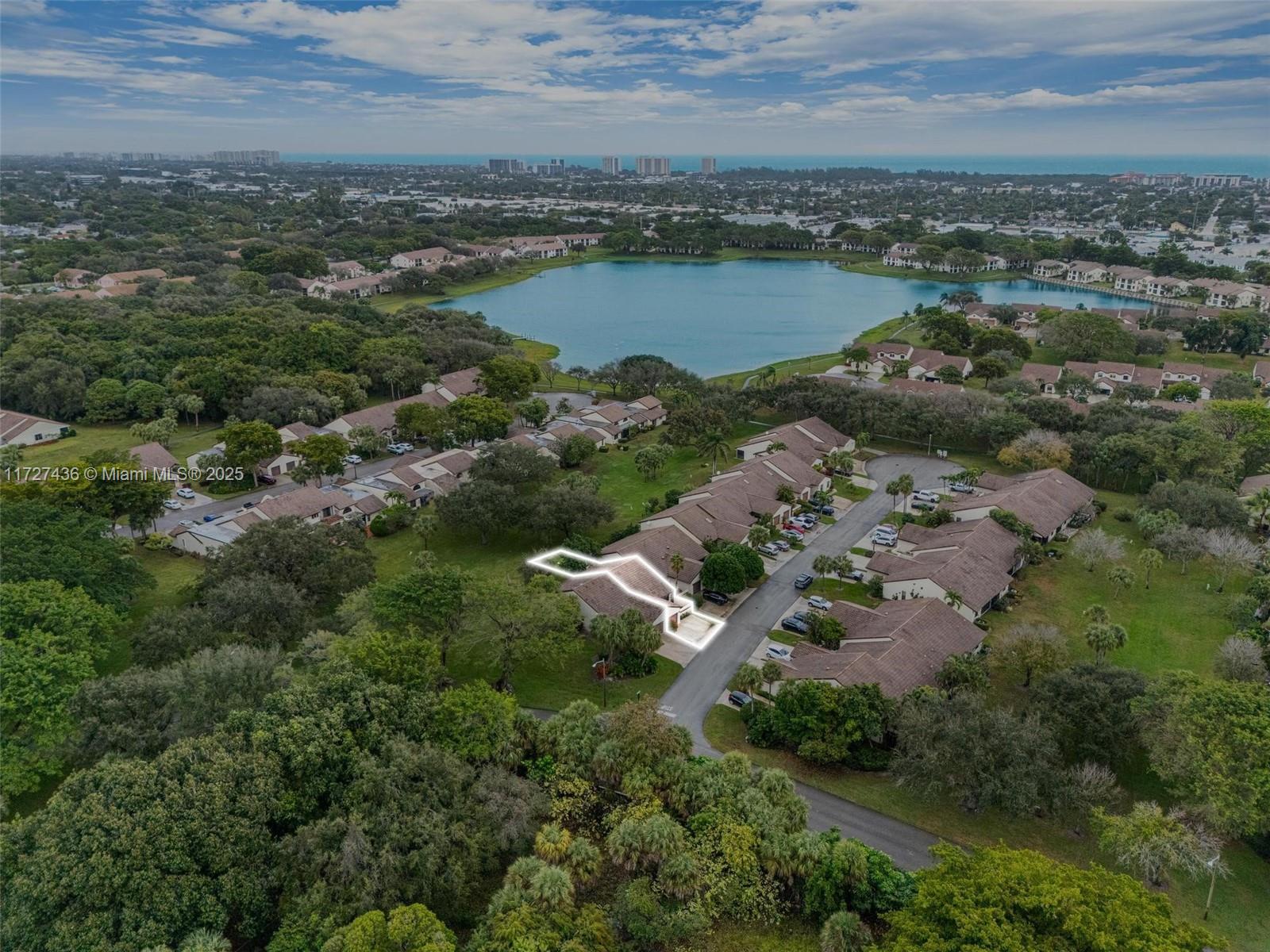 WINDWOOD UNIT I - Residential Lease