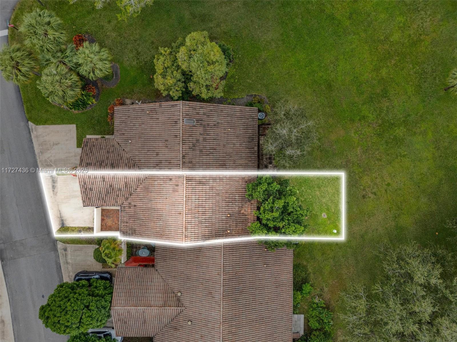 WINDWOOD UNIT I - Residential Lease