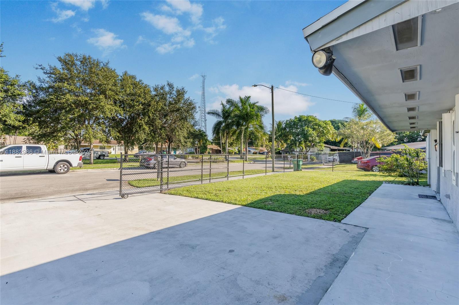 LARKDALE LAKE ESTATES - Residential