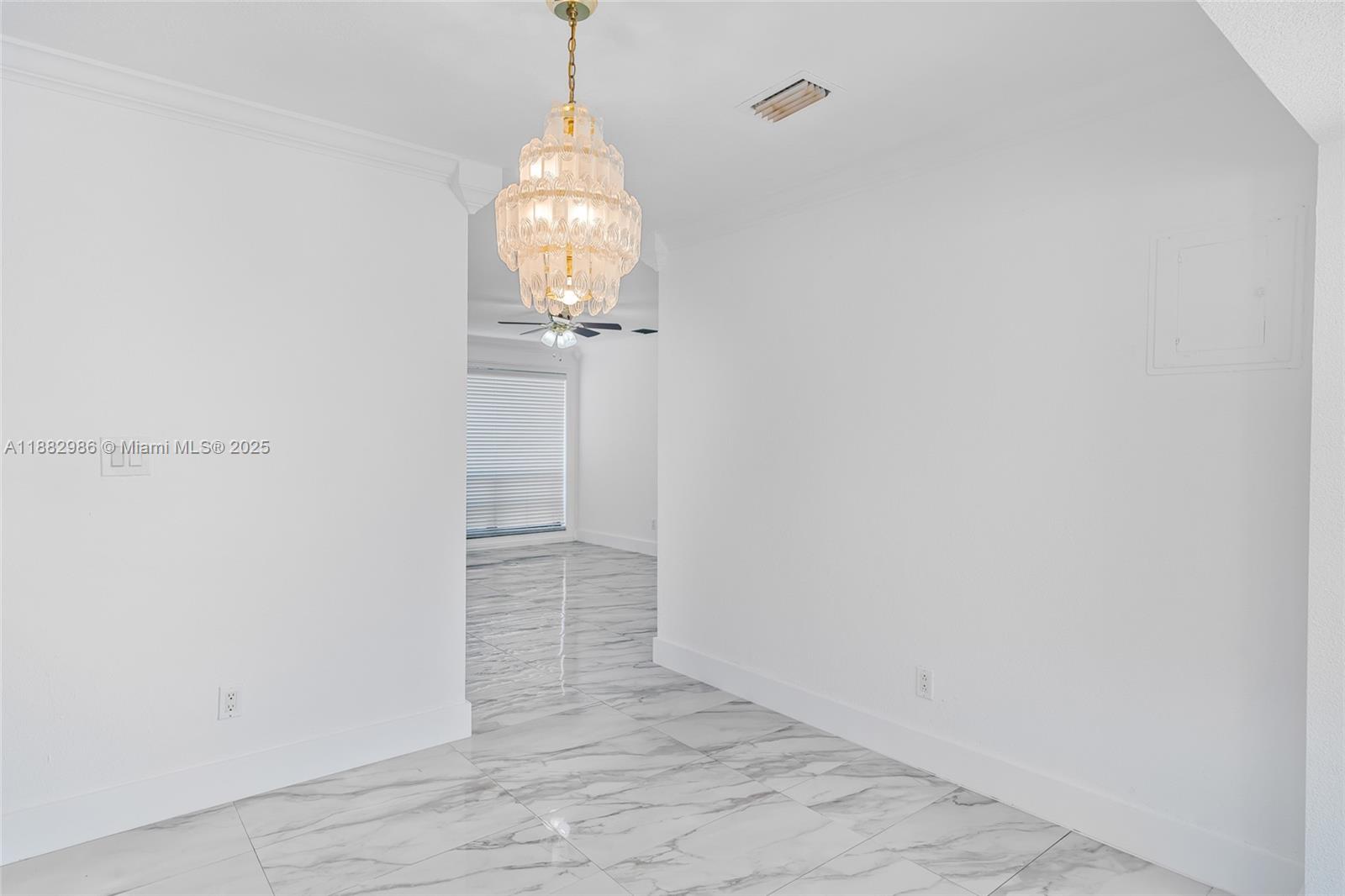 LARKDALE LAKE ESTATES - Residential