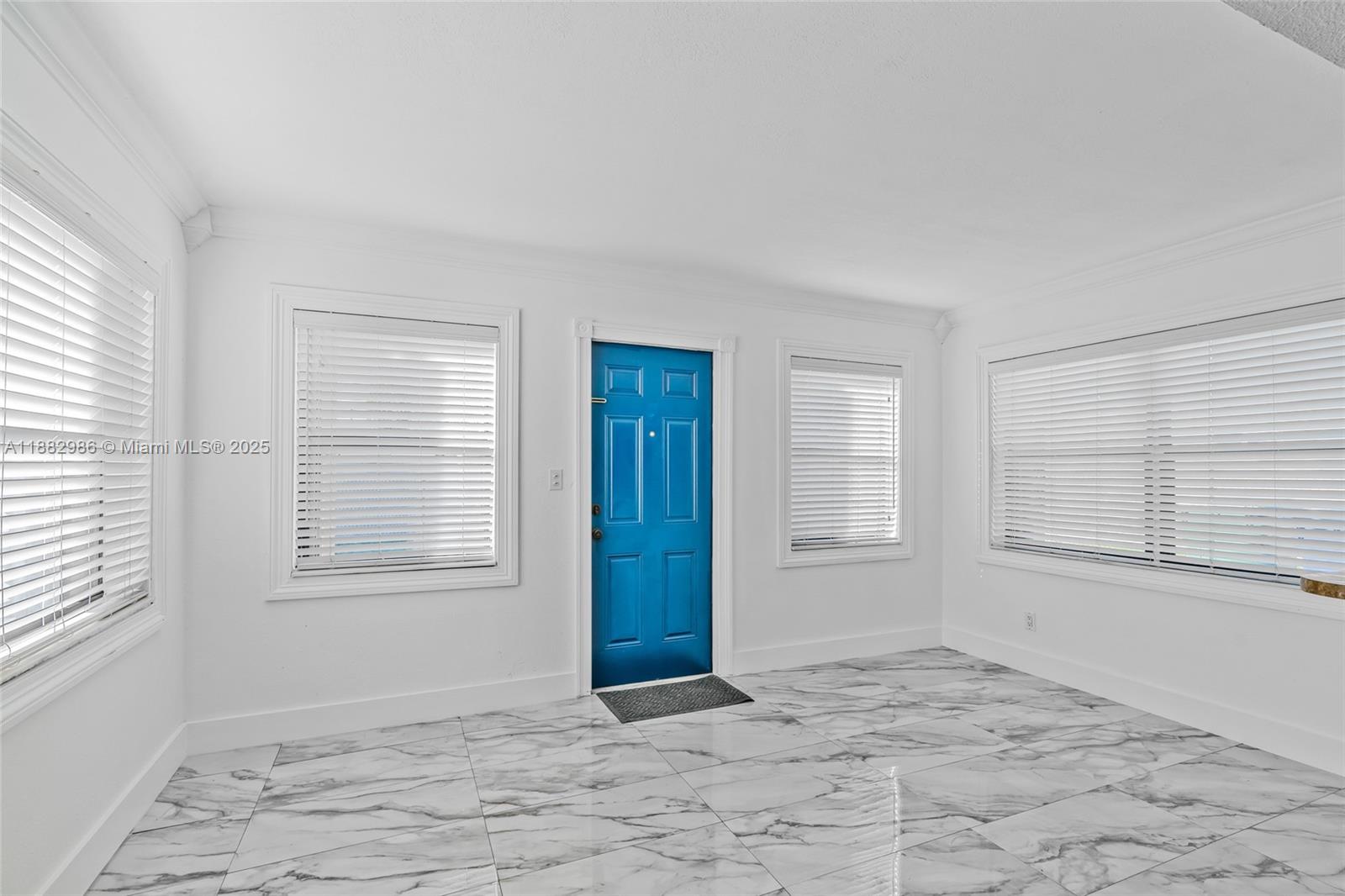 LARKDALE LAKE ESTATES - Residential