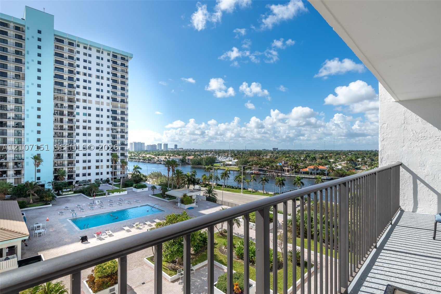 1201 S Ocean Dr 907N