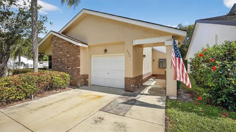 2540 Calamondin Cir Coconut Creek FL 33063