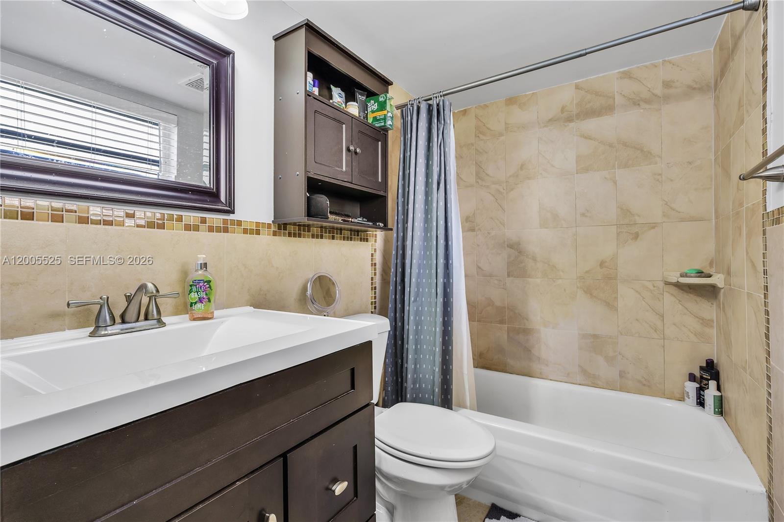 GATELAND VILLAGE SEC G CO - Residential